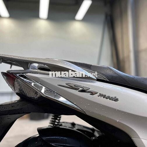 Honda SH Mode 2025 Trắng 15.000 km