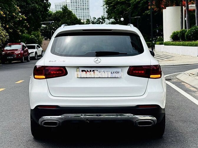Mercedes-Benz GLC200 2022 Trắng