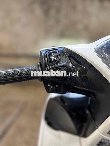 Honda SH Mode 2025 Trắng 15.000 km