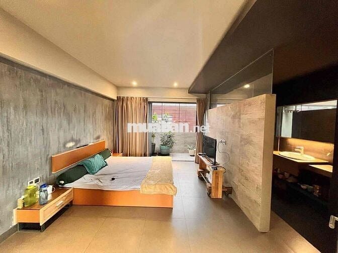 Nhà Full Nội Thất Có Thang Máy