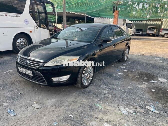 Ford Mondeo 2.3L Xăng Cửa sổ trời Đen
