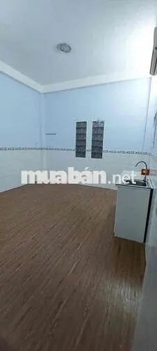 🔥Phòng trọ giá hssv gần cầu Nguyễn Văn Cừ trống sẵn thang máy