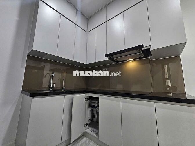 TÌM NAM GHÉP PN THƯỜNG CÓ CỨA SỔ LỚN - SẴN TỦ LẠNH, MÁY GIẶT CHỈ 3,6TR