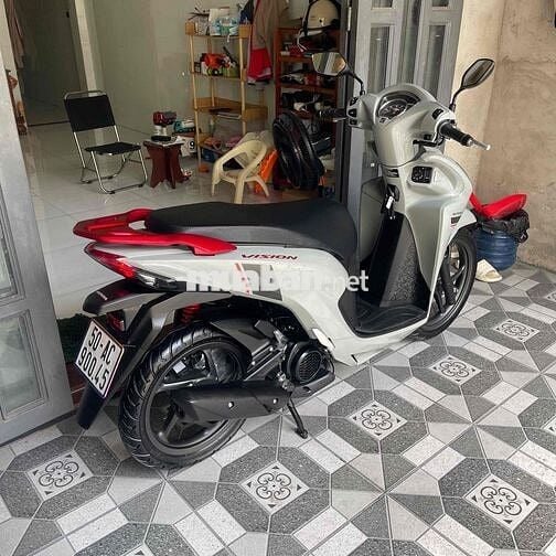 Vision 2025 Sporty Xám xi măng,  1141 km, bs đẹp