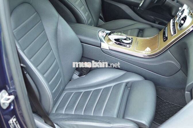 Mercedes-Benz GLC 250 SUV Xanh 5 chỗ