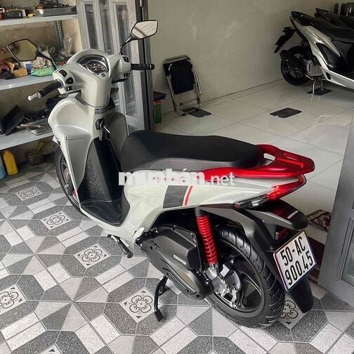 Vision 2025 Sporty Xám xi măng,  1141 km, bs đẹp