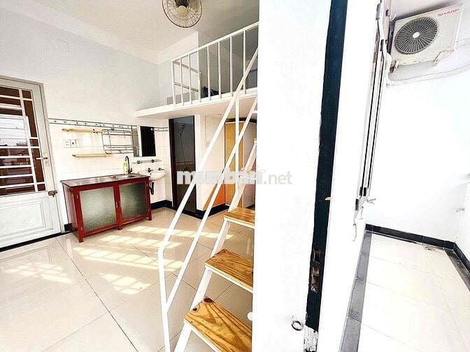 PHÒNG CÓ GÁC BAN CÔNG RIÊNG FULL NT THOÁNG MÁT GIÁ RẺ GẦN LÊ TRỌNG TẤN
