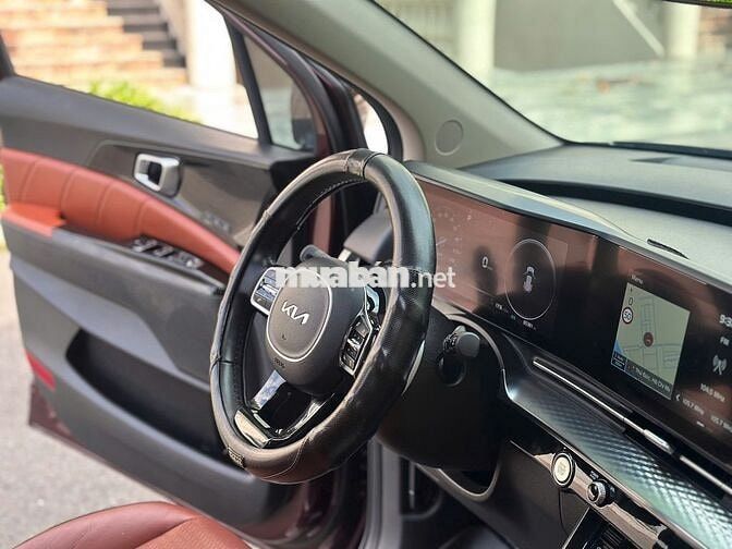 Kia Carnival Signature 2022 Đỏ mận 65.000 km