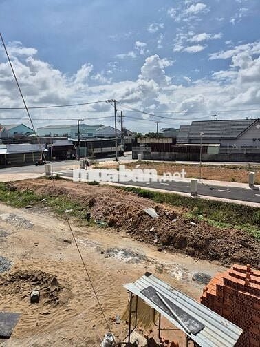 CẦN BÁN 3 LÔ ĐẤT GẦN CHỢ BÌNH CHÁNH TP.HCM