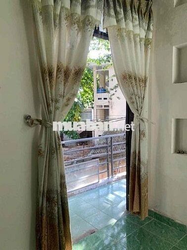 phòng mặt tiền có gác giờ tự do khu Giải Phóng Tân Bình