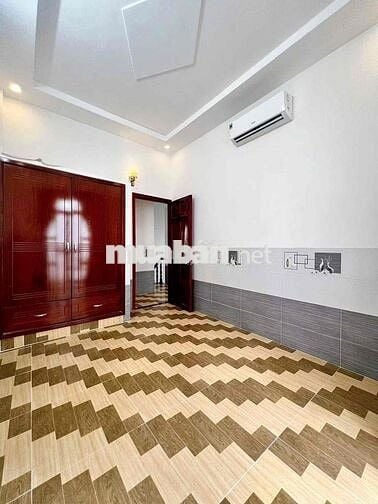 NHÀ DT RỘNG HẺM 162 PHẠM NGŨ LÃO,CÁCH 500M CHỢ,TRƯỜNG HỌC,BV