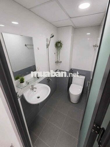 CHO THUÊ PHÒNG CỬA SỔ/BAN CÔNG GIÁ RẺ Q10_GẦN CẦU VƯỢT 3/2_ĐH HOA SEN