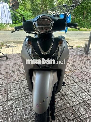 Honda SH Mode 2024 Bạc đen