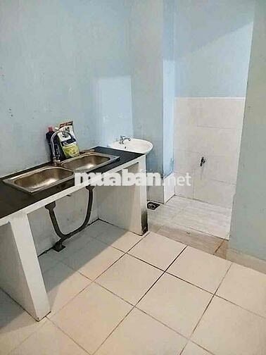 NHÀ [ 3 x10] 1 lầu (1PN,2WC) ,hẻm oôt,đường chiến lược,bình tân