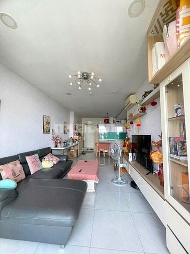C/c Cao Cấp Resgreen Tower 3PN giá 15.5 tr/th 89m2 có sẵn nội thất