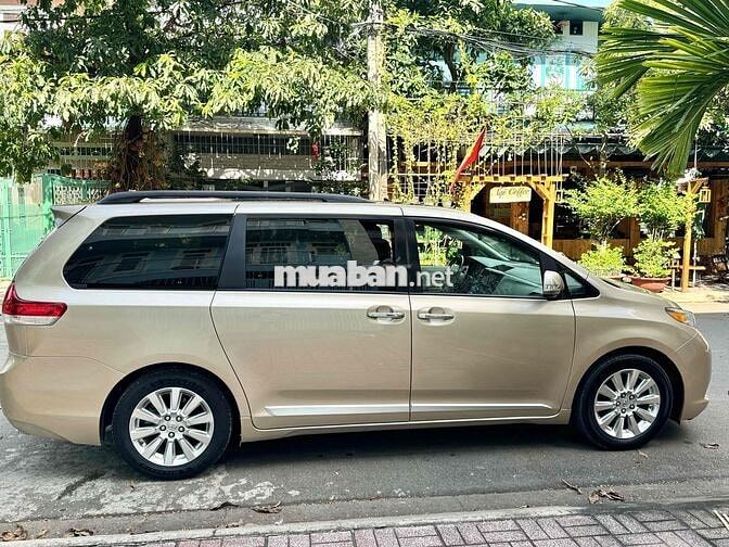 Toyota Sienna Limited 2012 Vàng cát 81000 km