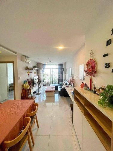 C/c Cao Cấp Resgreen Tower 3PN giá 15.5 tr/th 89m2 có sẵn nội thất