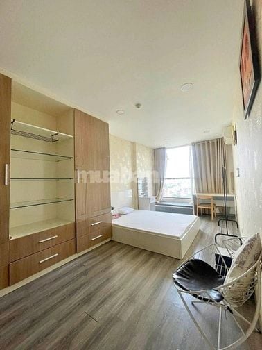 C/c Cao Cấp Resgreen Tower 3PN giá 15.5 tr/th 89m2 có sẵn nội thất