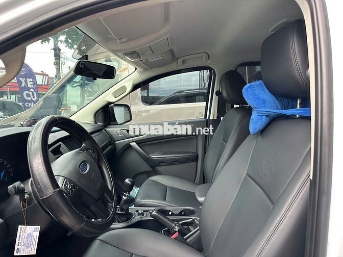 Ford Ranger XLS MT 2021 2.2L 4x4 vay Ngân Hàng 75%