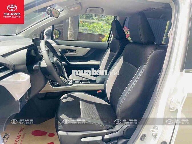 Toyota Veloz Cross Top 2025 siêu lướt