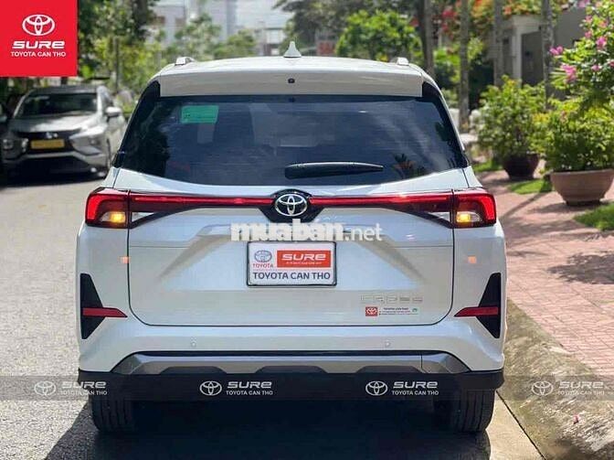 Toyota Veloz Cross Top 2025 siêu lướt