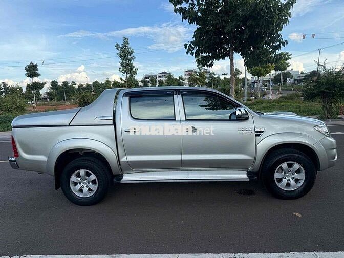 TOYOTA HILUX G 2011 MT 4X4 3.0 ODO:69.000KM