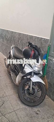 Suzuki Hayate 125 Trắng Đen Đã sử dụng