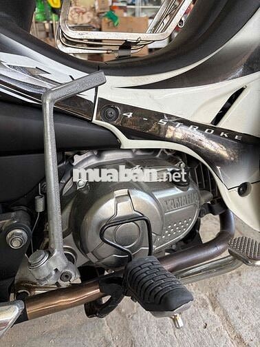 Yamaha Jupiter Trắng đen