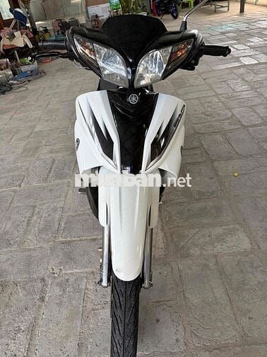 Yamaha Jupiter Trắng đen