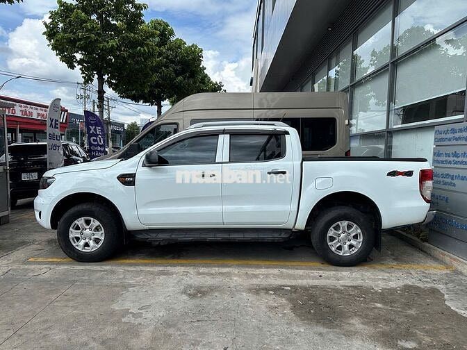 Ford Ranger XLS MT 2021 2.2L 4x4 vay Ngân Hàng 75%