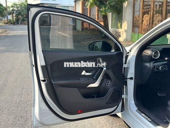 Mercedes Benz A35 AMG 4Matic 2020 Trắng | 50k Km