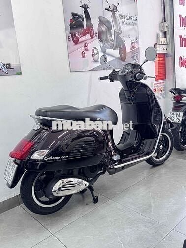 Piaggio Vespa Super GTS 125 đỏ