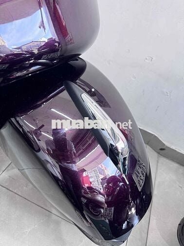 Piaggio Vespa Super GTS 125 đỏ