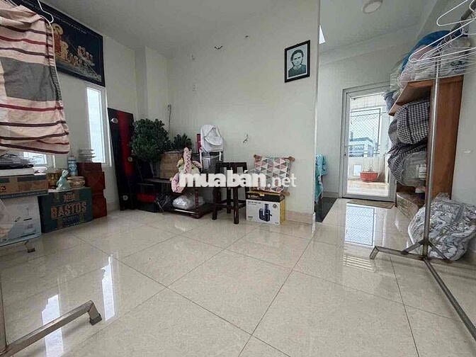 bán nhà 3 Mặt Tiền Bà Hom, 70m2, 5x14m, 4 tầng, 4pn, 5wc, sân thượng
