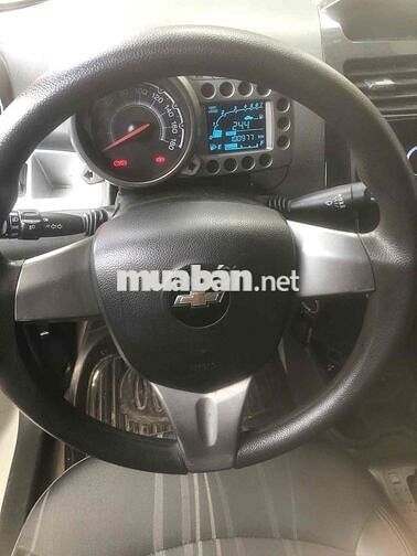 Chevrolet Spark Trắng Số tự động 5 chỗ