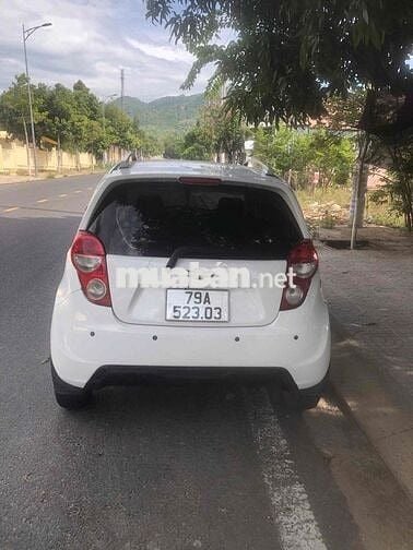 Chevrolet Spark Trắng Số tự động 5 chỗ