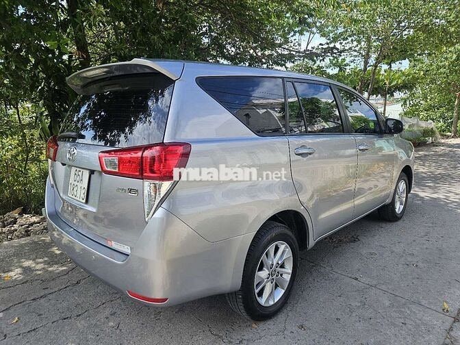 Toyota Innova 2.0E 2019 Số sàn Bạc