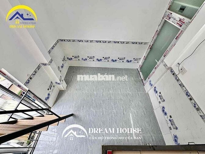 KHAI TRƯƠNG CĂN HỘ DUPLEX CỬA SỔ THOÁNG MÁT SẴN NỘI THẤT CƠ BẢN