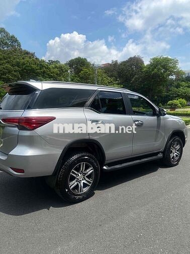Toyota Fortuner 2018 2.4 G Số sàn Bạc
