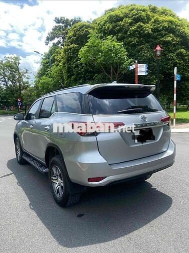 Toyota Fortuner 2018 2.4 G Số sàn Bạc