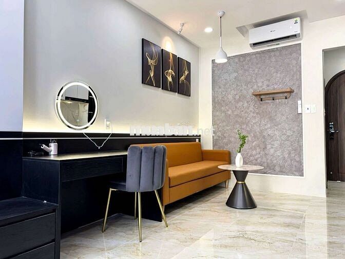 Căn Hộ Dịch Vụ 40m2 mới 100%, Full Nội thất - Cách Mạng Tháng 8, Q3