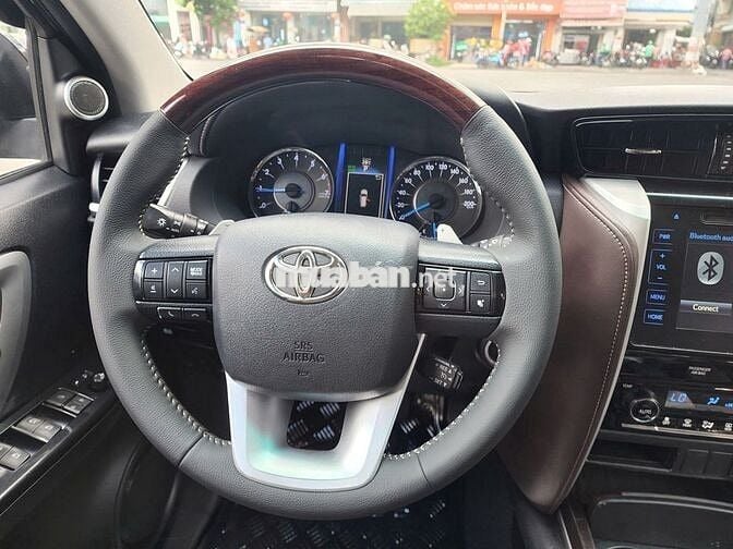 Toyota Fortuner 2019 Std Xăng Nâu