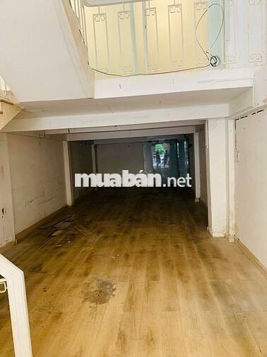 MẶT BẰNG D5 4X20M CỔNG SAU ĐH GIAO THÔNG VẬN TẢI NHÀ MỚI SÀN TRỐNG