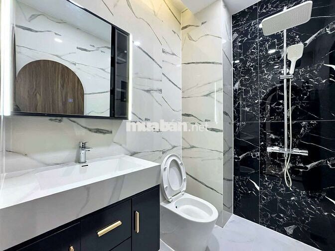 Căn Hộ Dịch Vụ 40m2 mới 100%, Full Nội thất - Cách Mạng Tháng 8, Q3