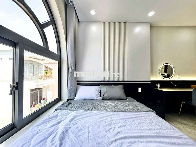 Căn Hộ Dịch Vụ 40m2 mới 100%, Full Nội thất - Cách Mạng Tháng 8, Q3