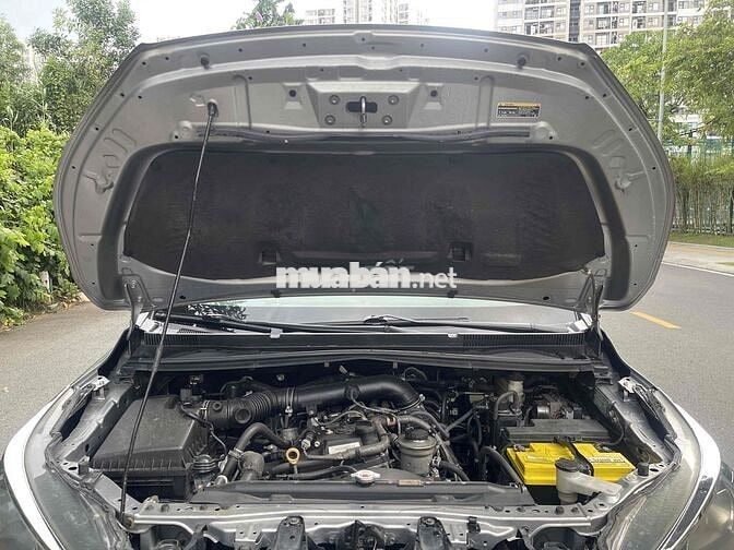 Toyota Innova mẫu 2017. sản xuất 2016 xe gia đình