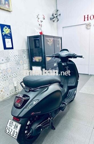 Piaggio Sprint 150 2024 Đen nhám