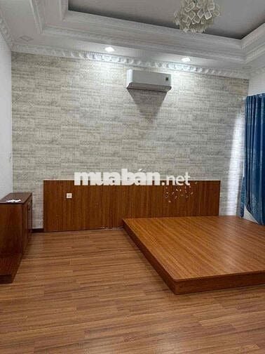 NHÀ RỘNG ( GARA XE HƠI ) TRỆT LẦU 3PN 3WC. NỘI THẤT SẴN
