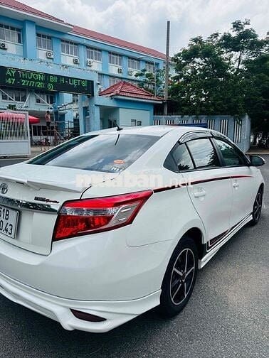 Toyota Vios TRD Số sàn màu Trắng