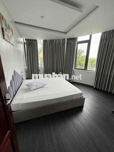 Bán nhà kiểu Biệt thứ 2 mặt tiền
